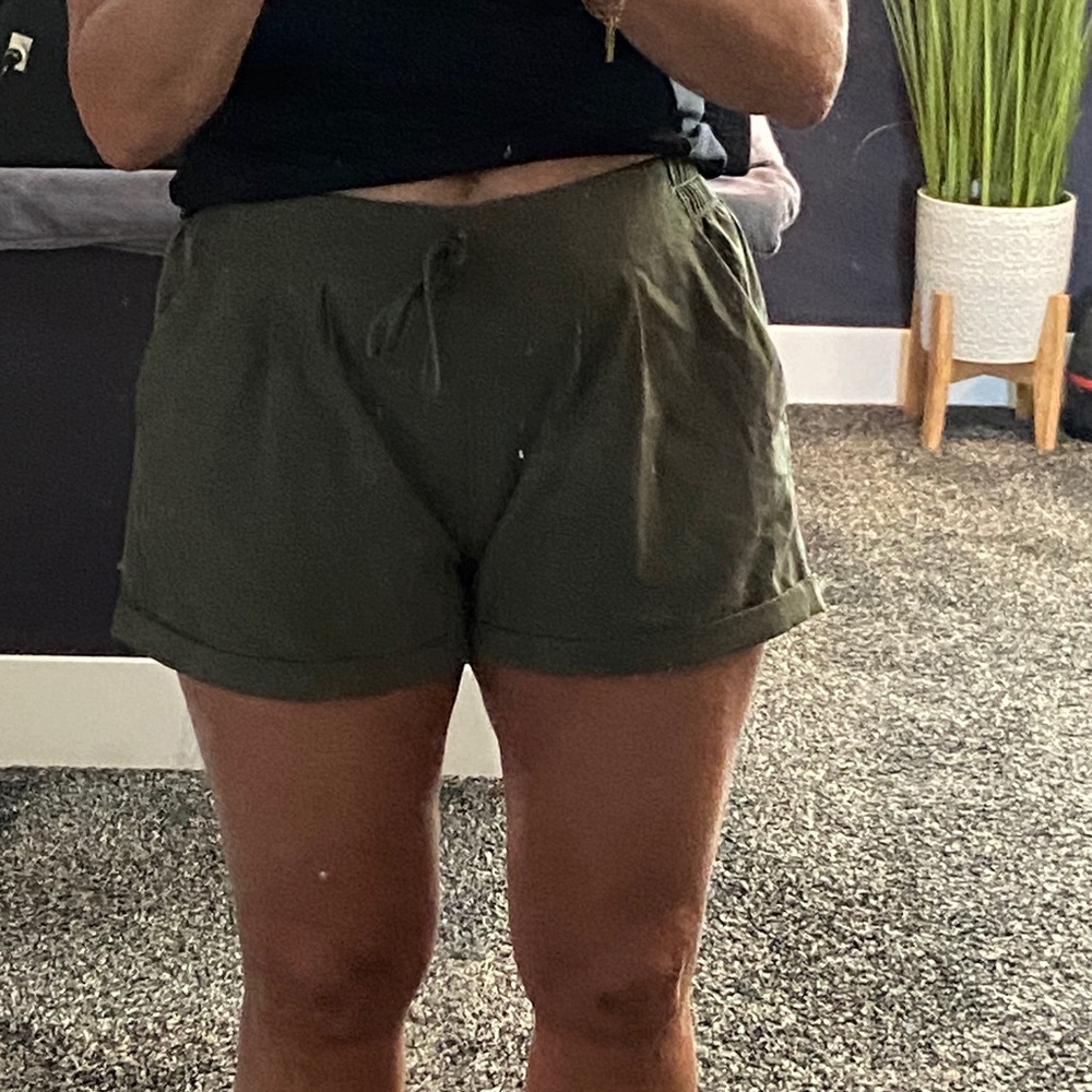 ZYIA Olive Green Drawstring Women's Shorts